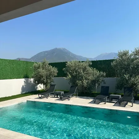 Orange Blossom Villa *